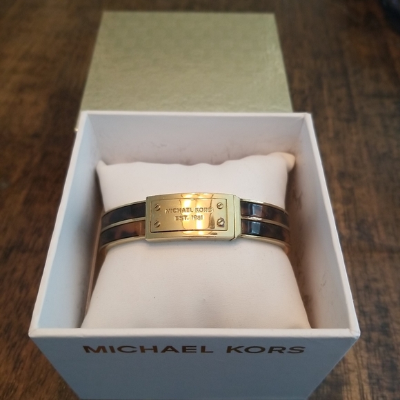 Michael Kors tortoise bangle bracelet - Picture 1 of 3